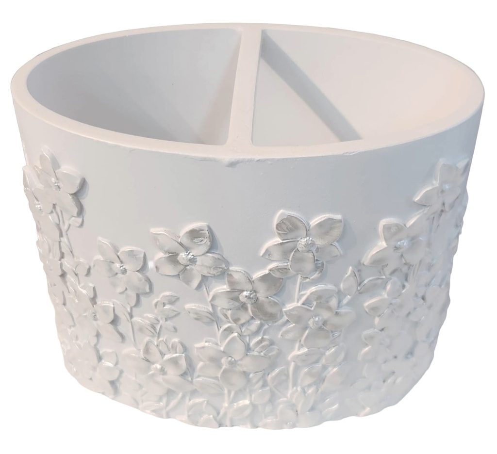 Opuloria Floral Embossed Bathroom Utensil Organizer   