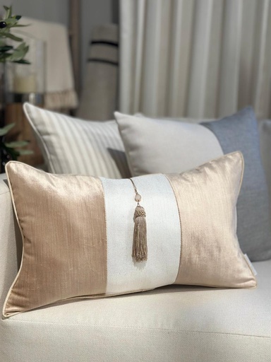 [DL01749] 13" X 23" GEODE AND TASSLE GOLD COLOUR BLOCK LUMBAR