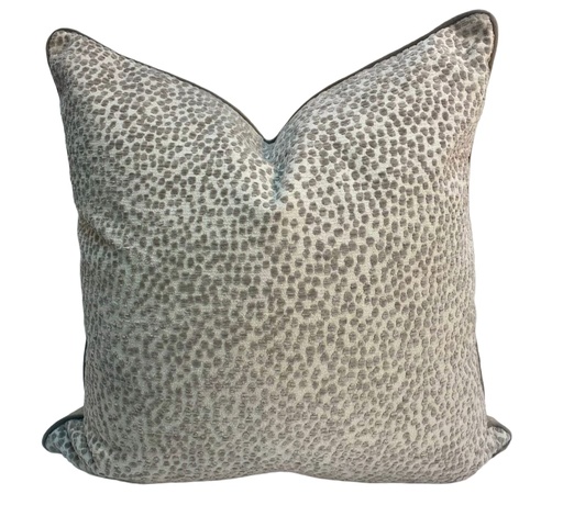 [DL02660] Textured Animal Print Grey Pillow  